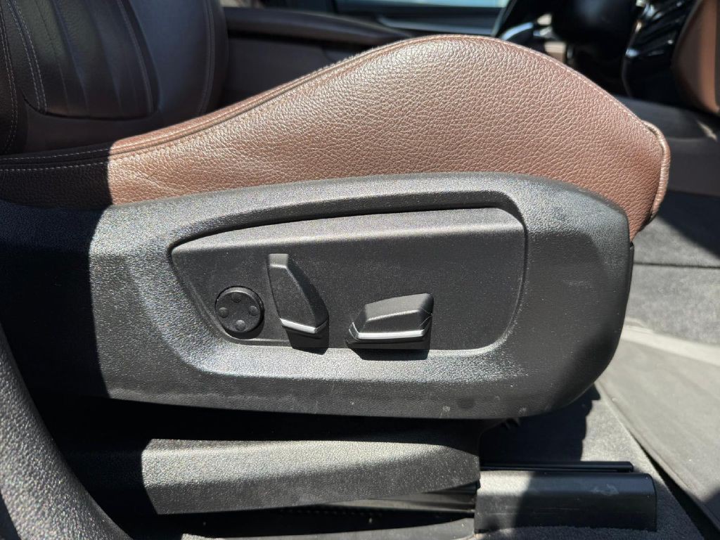 2015 BMW X5 Image 38