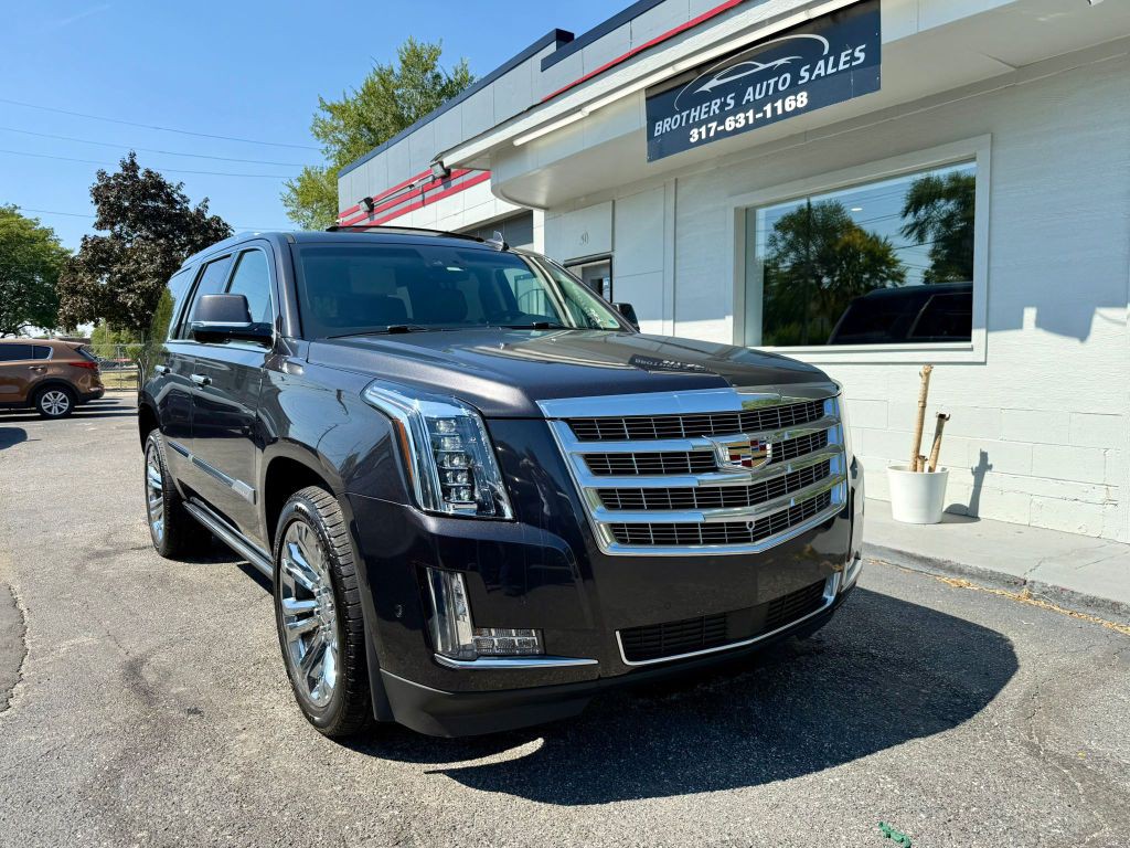2017 Cadillac Escalade Image 5