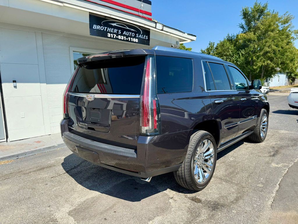 2017 Cadillac Escalade Image 11