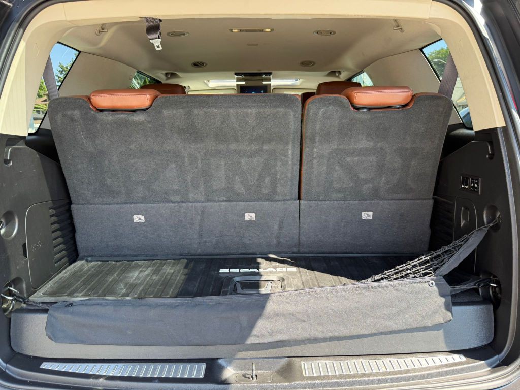 2017 Cadillac Escalade Image 23