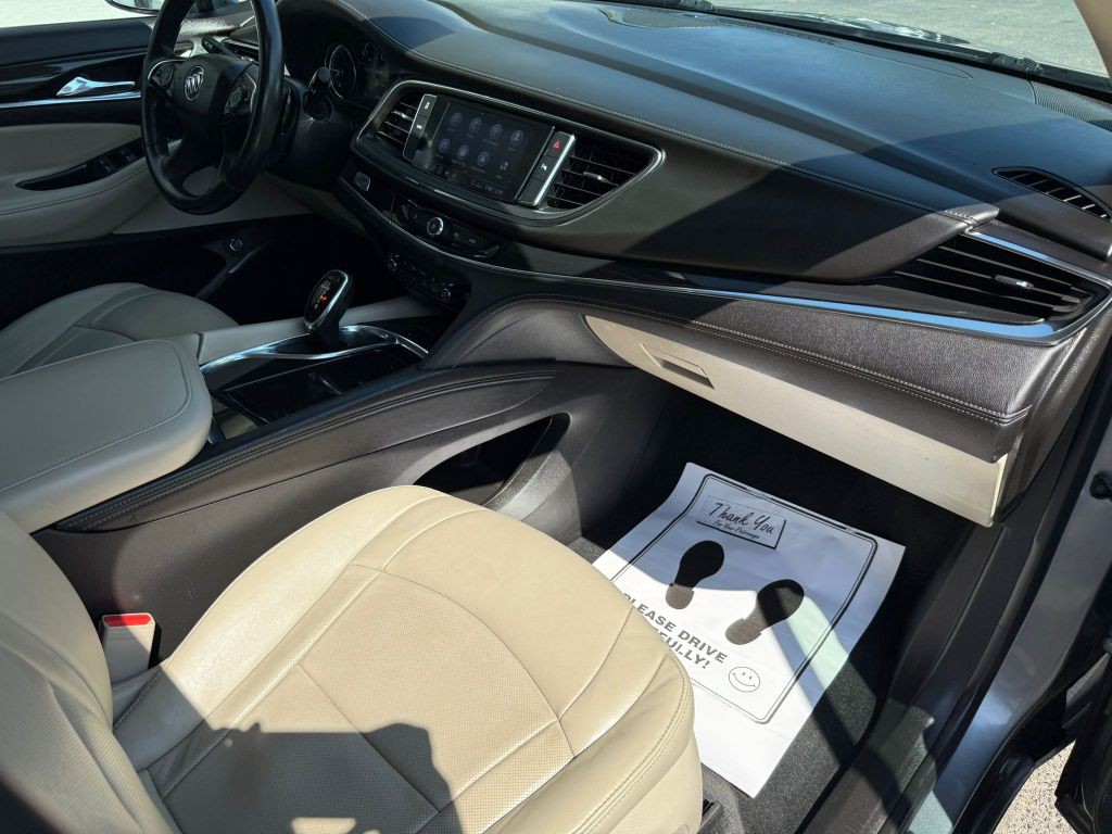 2021 Buick Enclave Image 16
