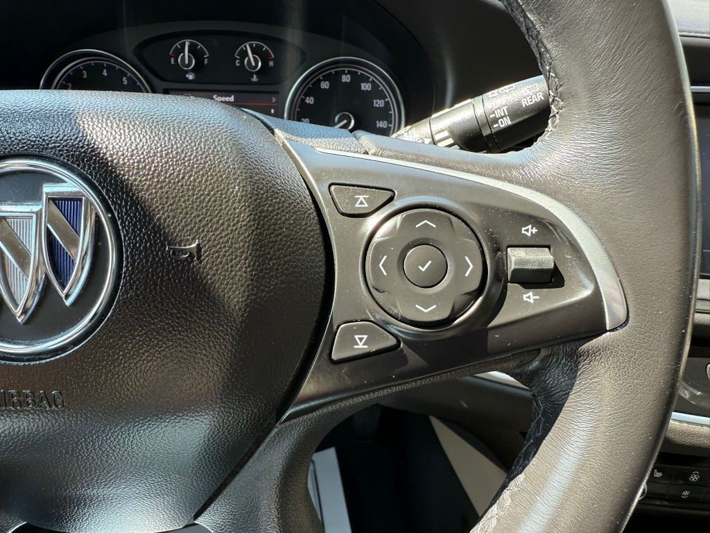 2021 Buick Enclave Image 32