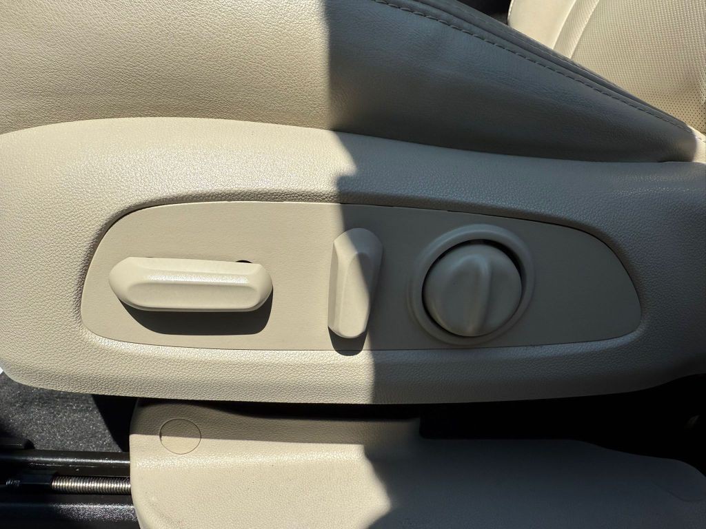 2021 Buick Enclave Image 35