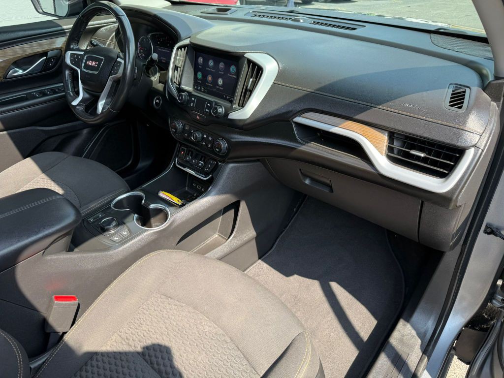 2021 GMC Terrain Image 17