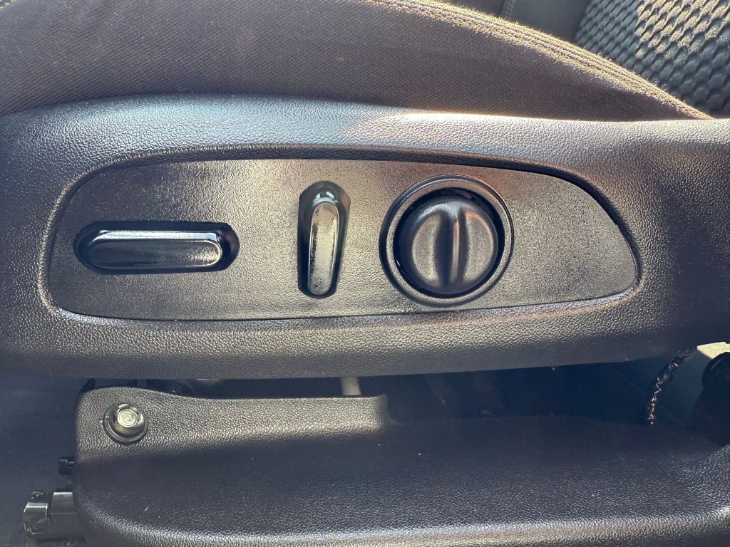 2021 GMC Terrain Image 39