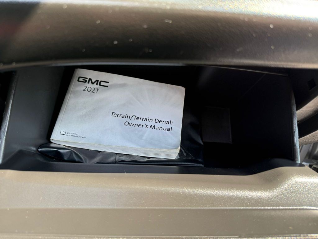 2021 GMC Terrain Image 40