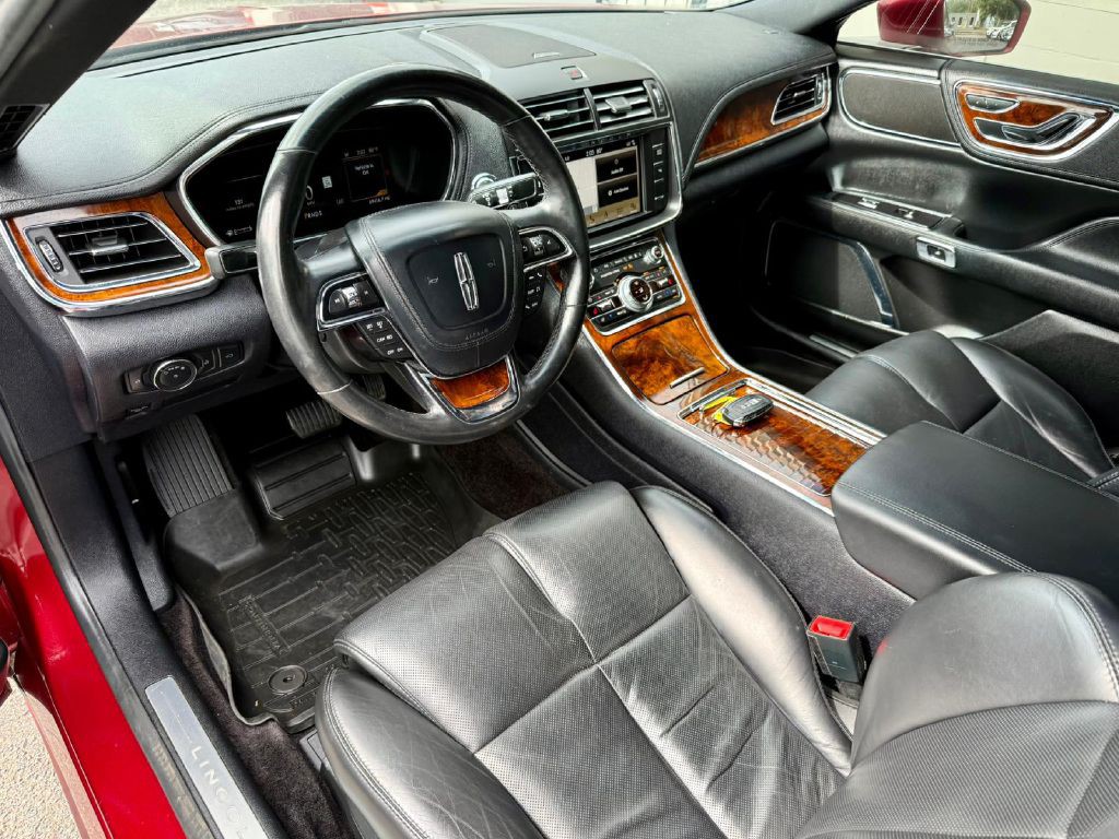 2017 Lincoln Continental Image 15