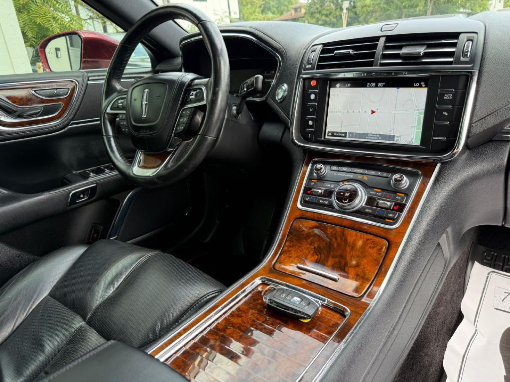 2017 Lincoln Continental Image 28
