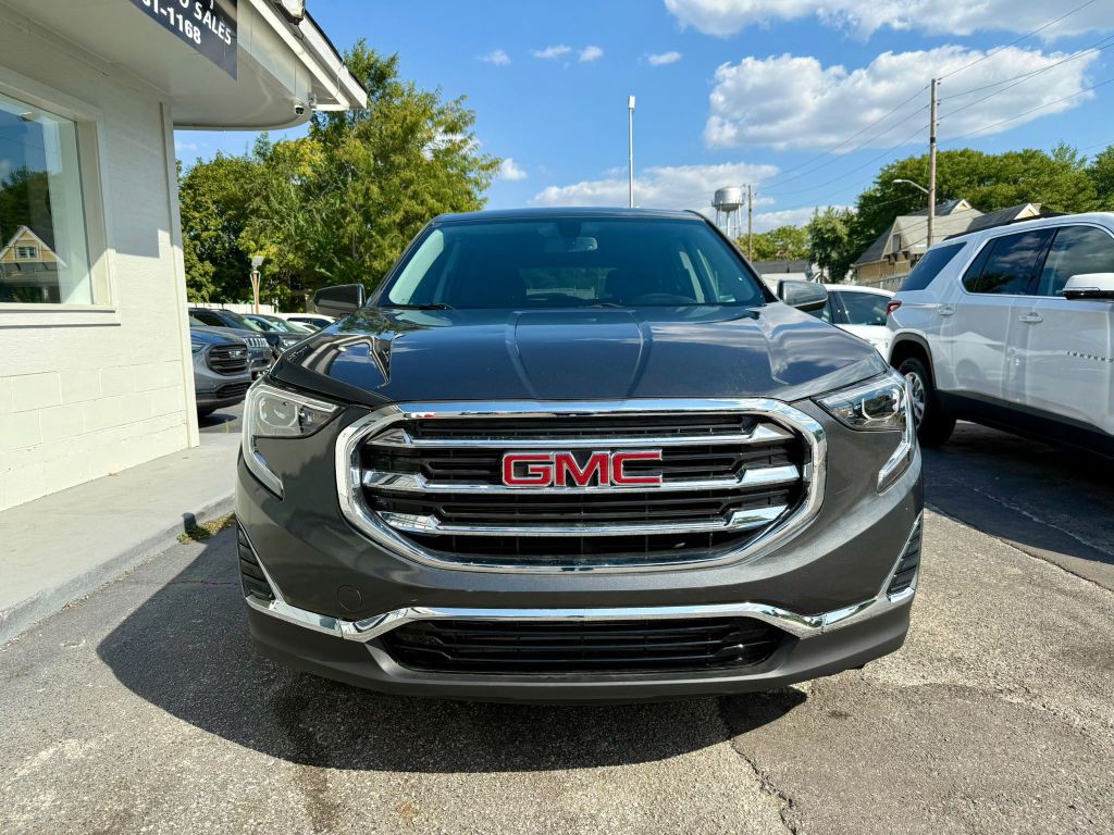 2018 GMC Terrain Image 2