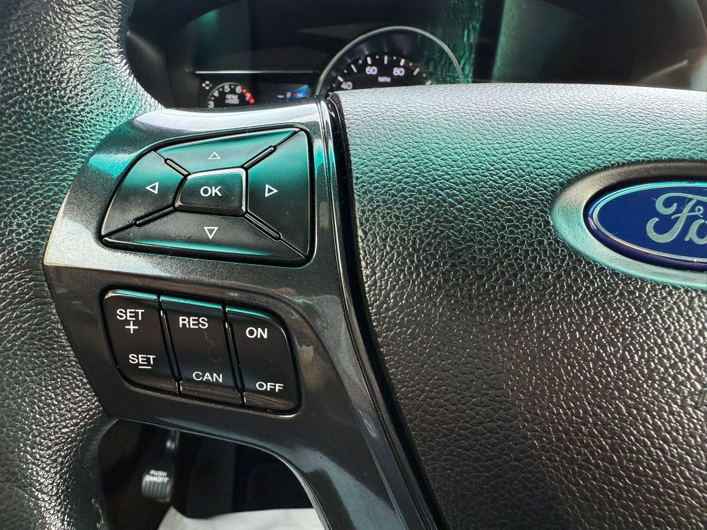 2018 Ford Explorer Image 32