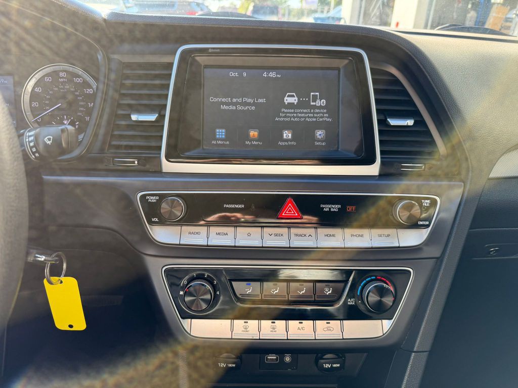 2018 Hyundai Sonata Image 21