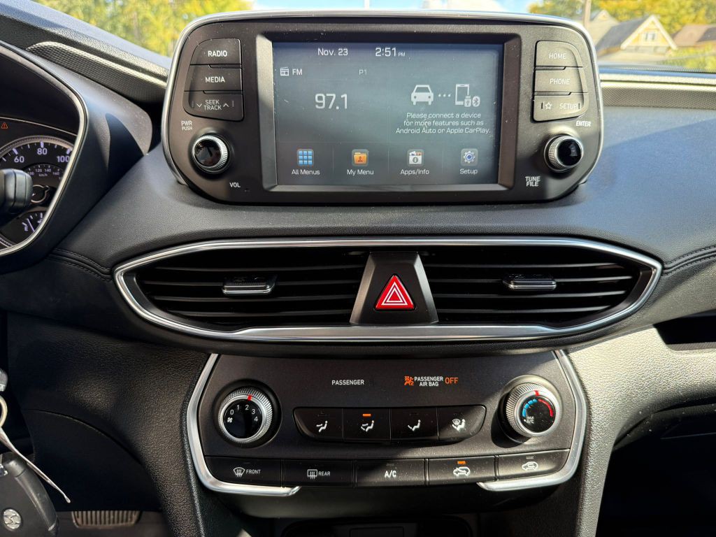 2019 Hyundai Santa Fe Image 25