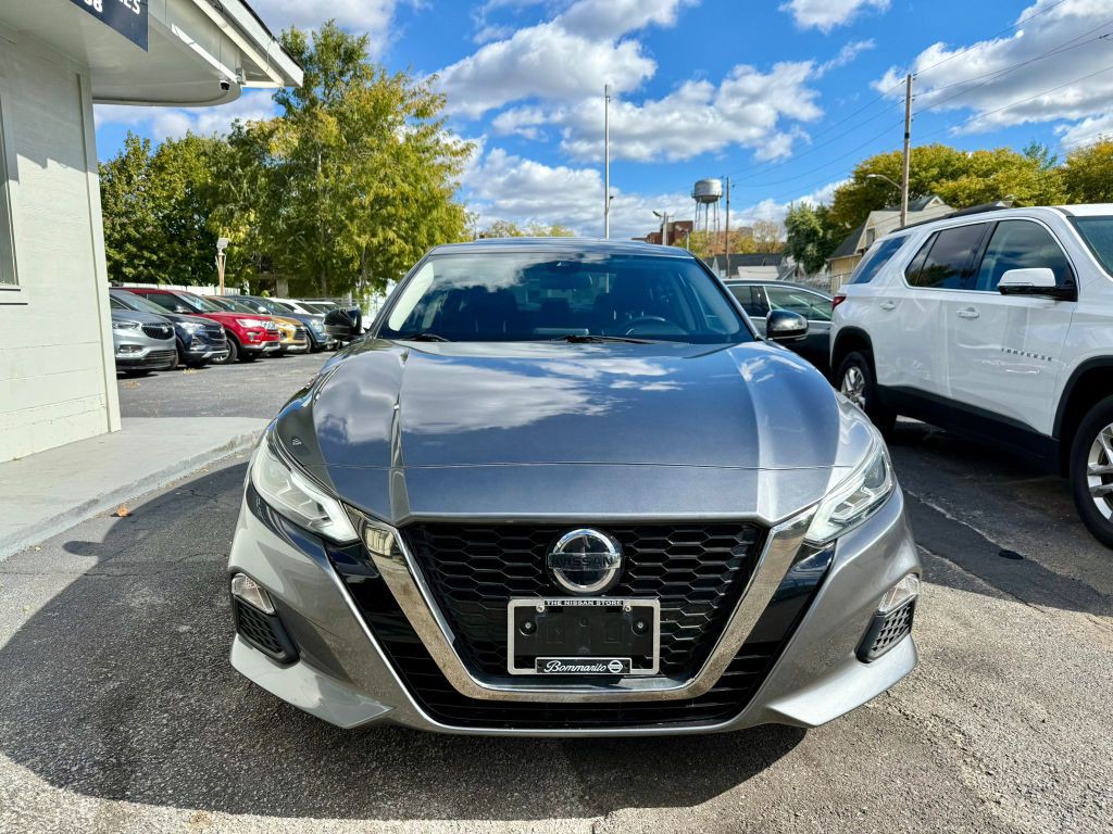 2020 Nissan Altima Image 8