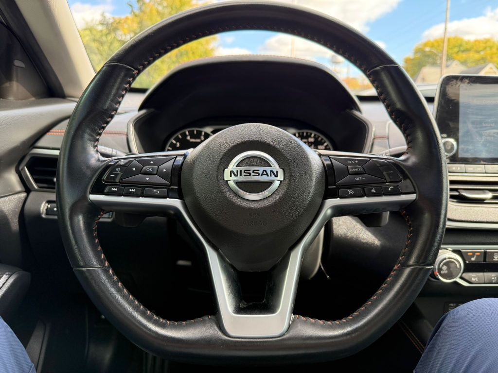 2020 Nissan Altima Image 21