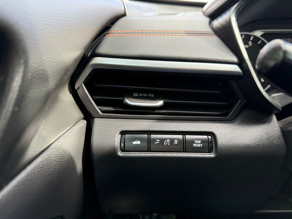 2020 Nissan Altima Image 31