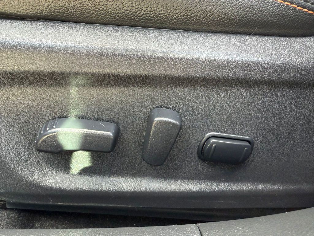 2020 Nissan Altima Image 32