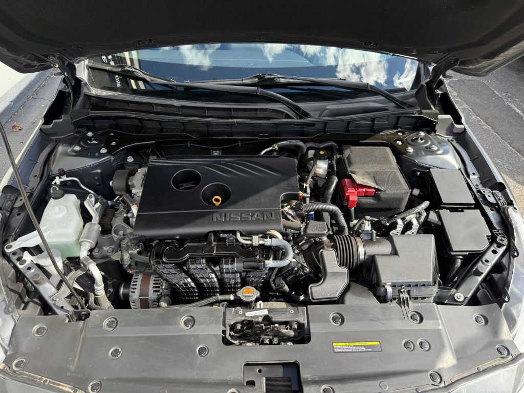 2020 Nissan Altima Image 35