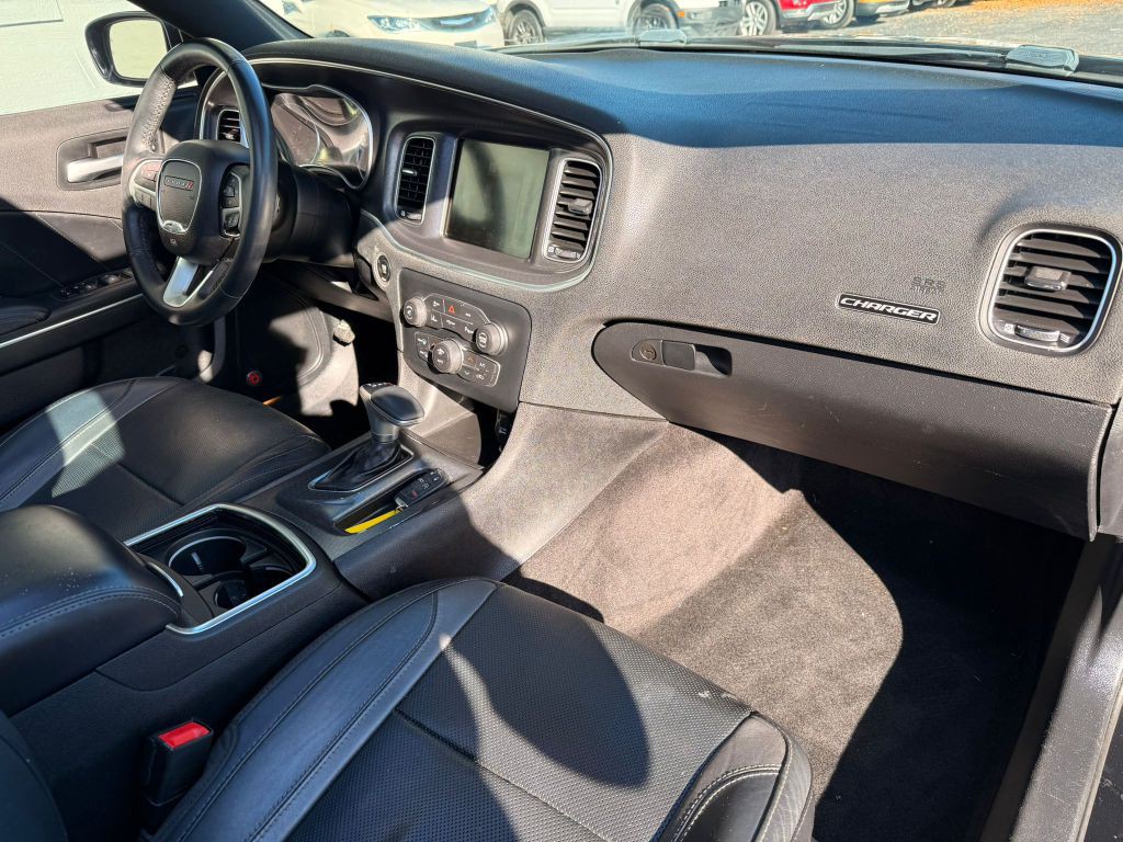 2015 Dodge Charger Image 17