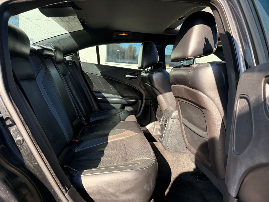 2015 Dodge Charger Image 19