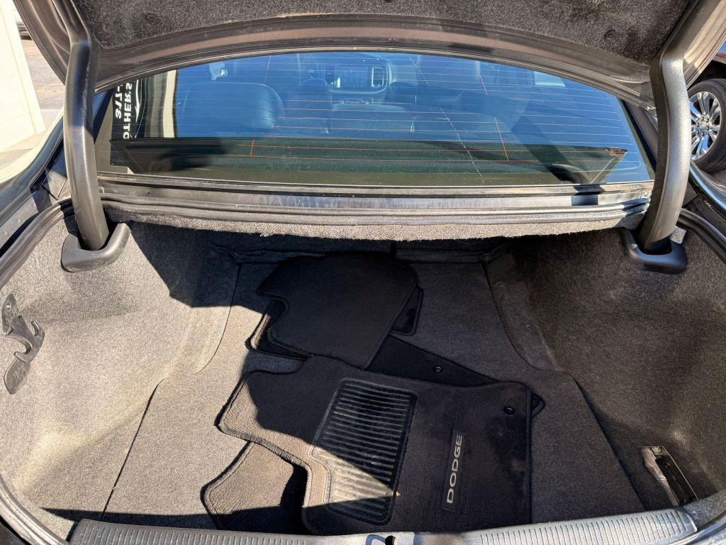 2015 Dodge Charger Image 40
