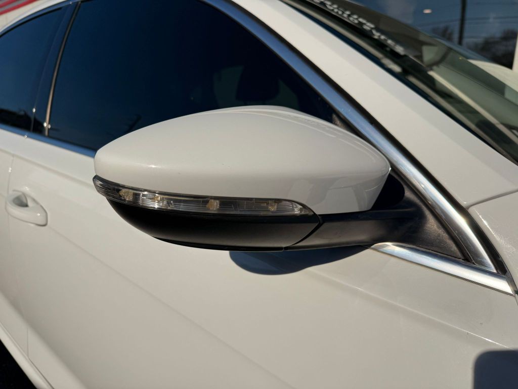 2020 Volkswagen Passat Image 36