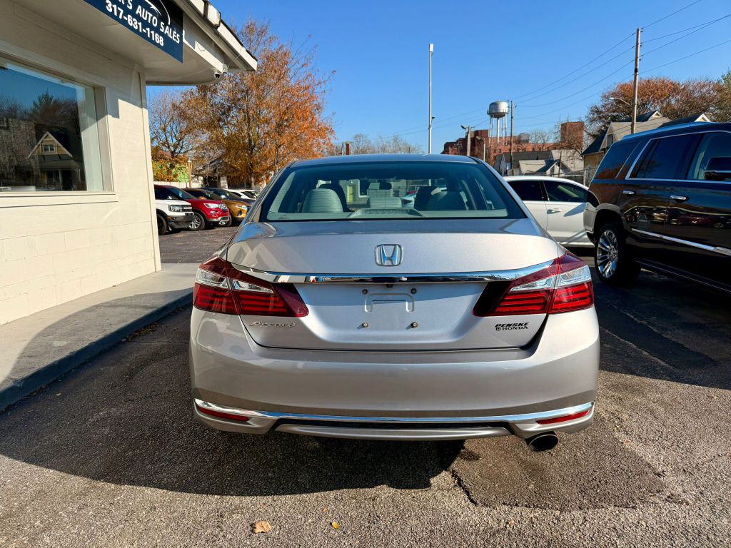 2016 Honda Accord Image 14