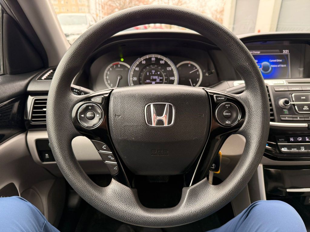 2016 Honda Accord Image 20
