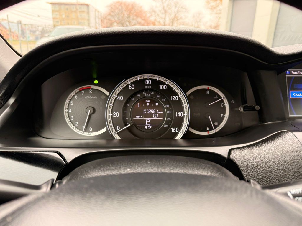 2016 Honda Accord Image 21