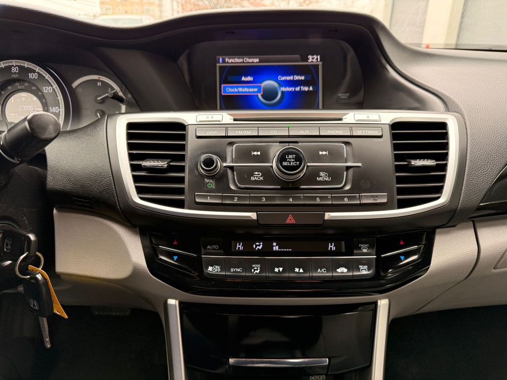 2016 Honda Accord Image 22