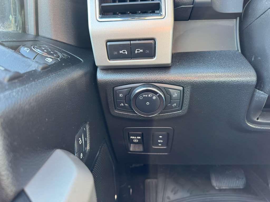 2018 Ford F-150 Image 38
