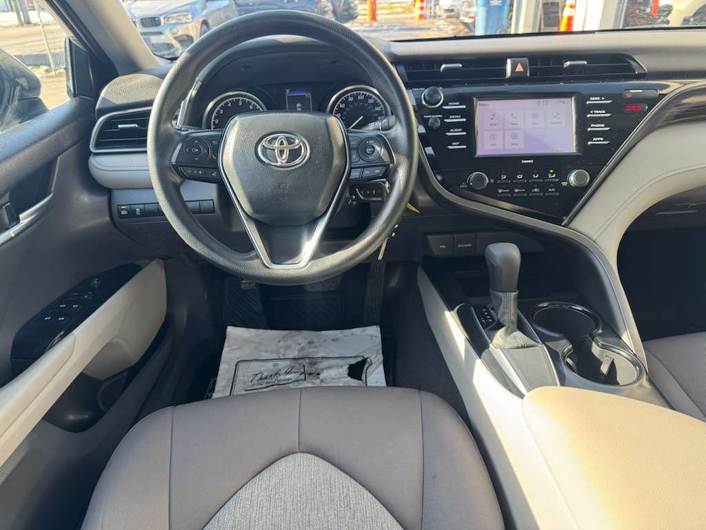 2020 Toyota Camry Image 15