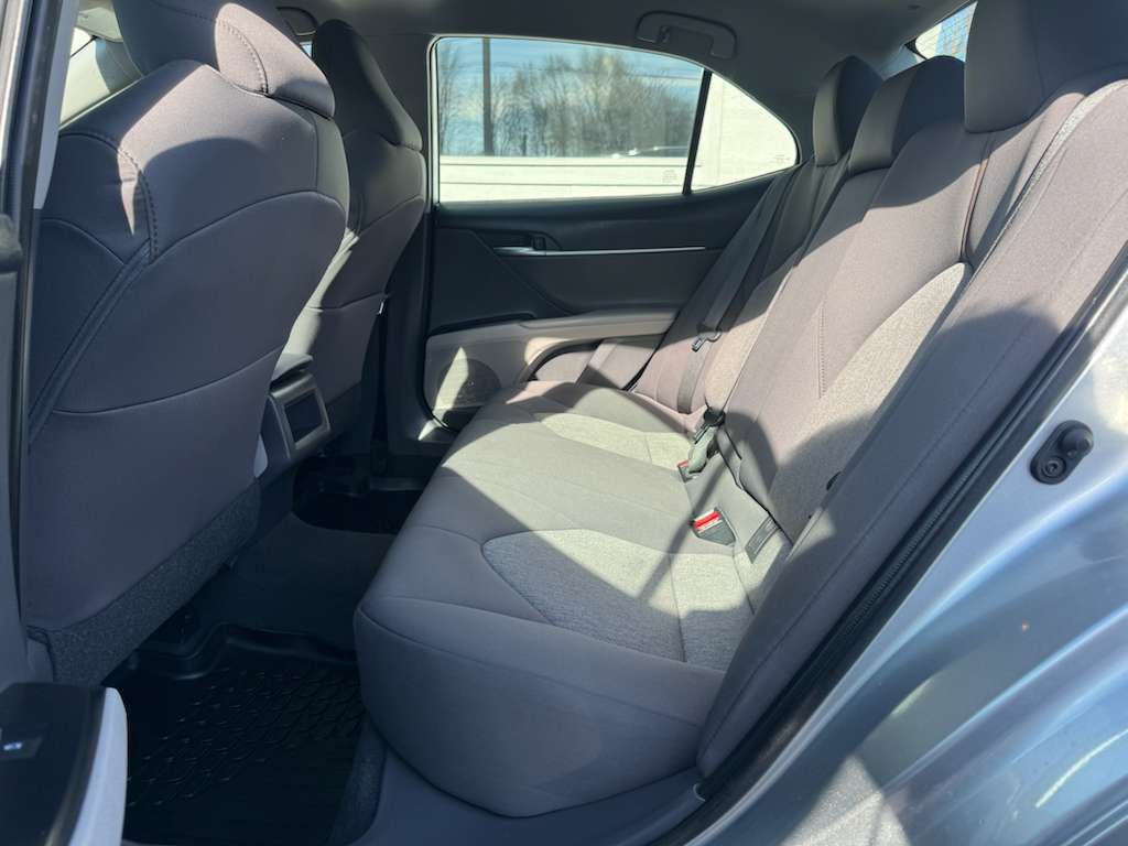 2020 Toyota Camry Image 17