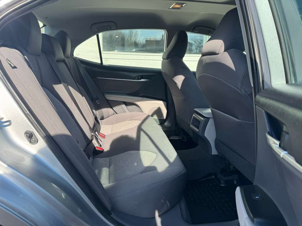 2020 Toyota Camry Image 18