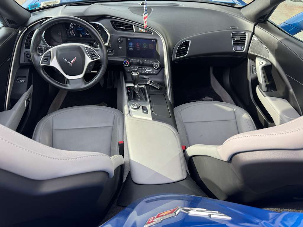 2015 Chevrolet Corvette Image 17