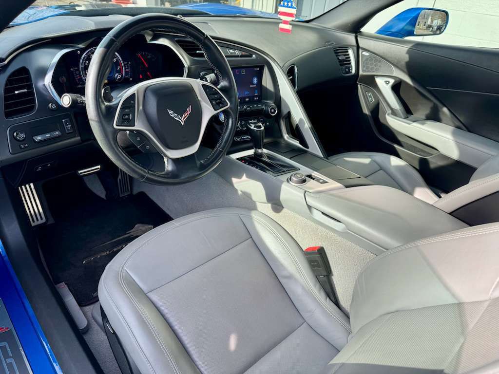 2015 Chevrolet Corvette Image 19