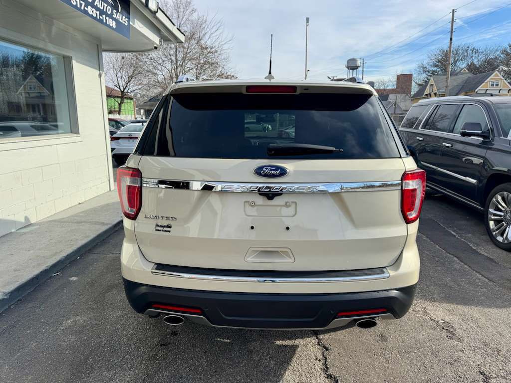 2018 Ford Explorer Image 15