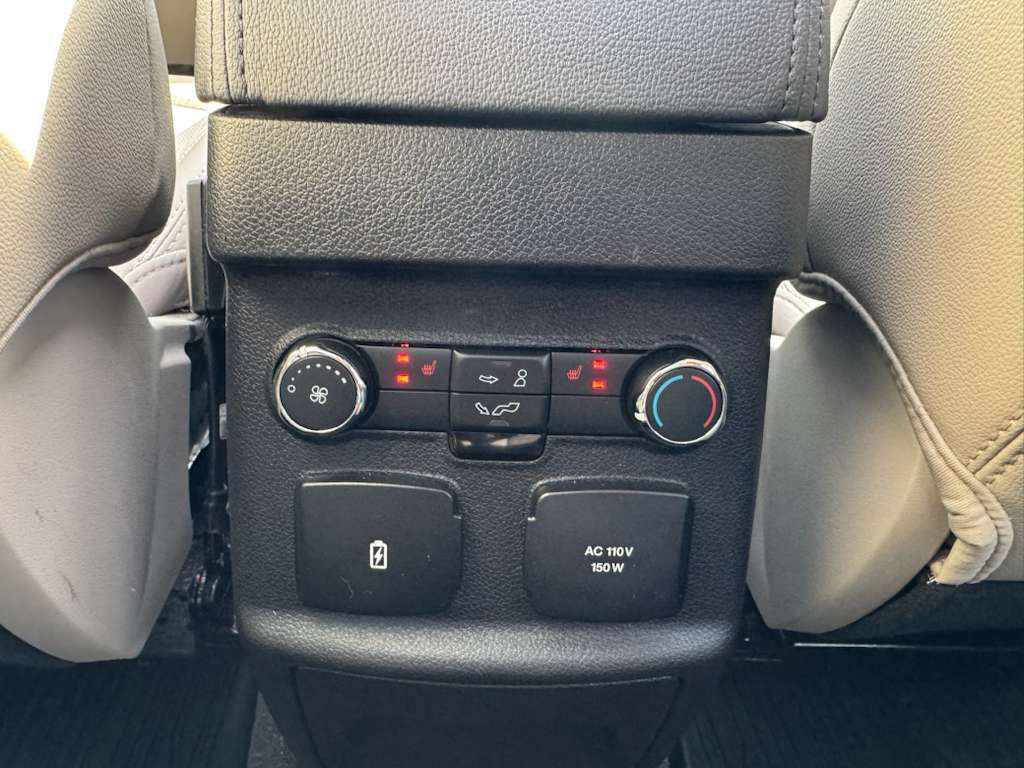 2018 Ford Explorer Image 38