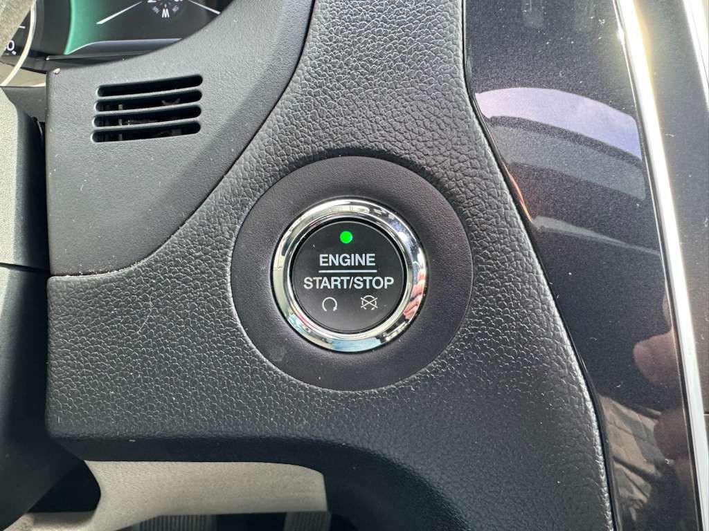 2018 Ford Explorer Image 39