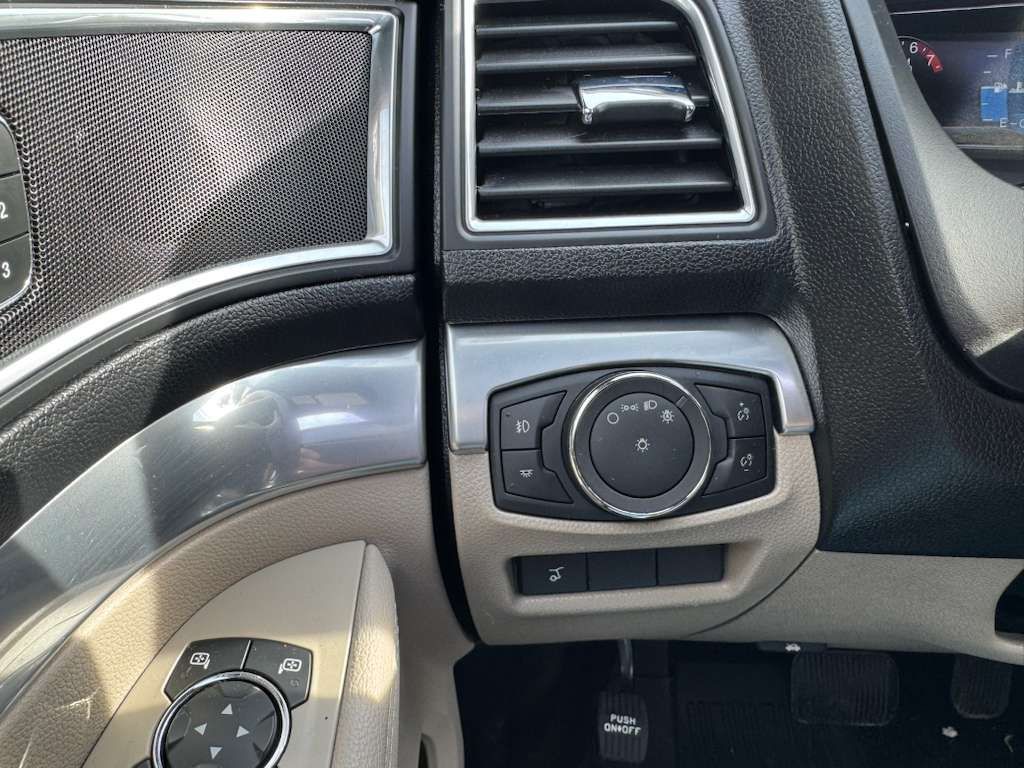 2018 Ford Explorer Image 43