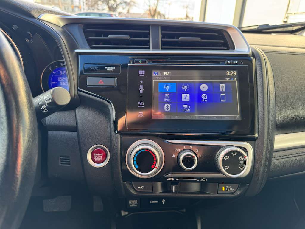 2017 Honda Fit Image 29