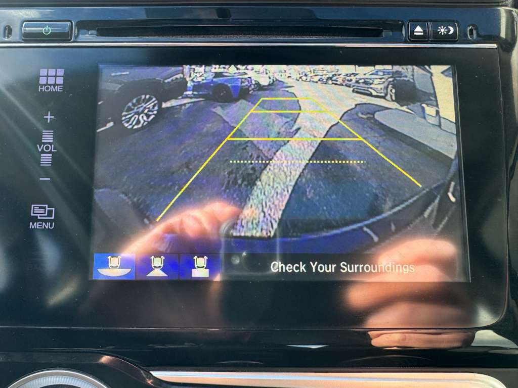 2017 Honda Fit Image 30