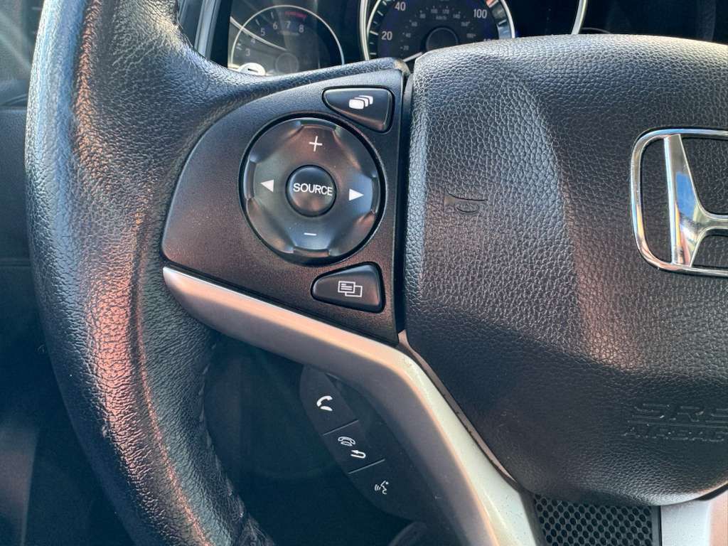 2017 Honda Fit Image 34