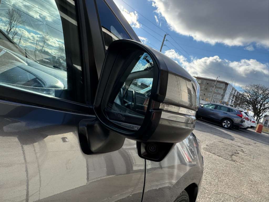 2017 Honda Fit Image 36