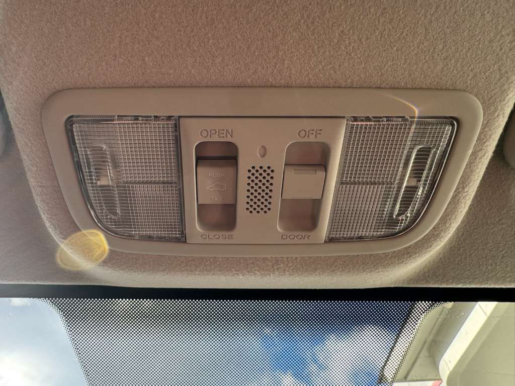 2017 Honda Fit Image 38