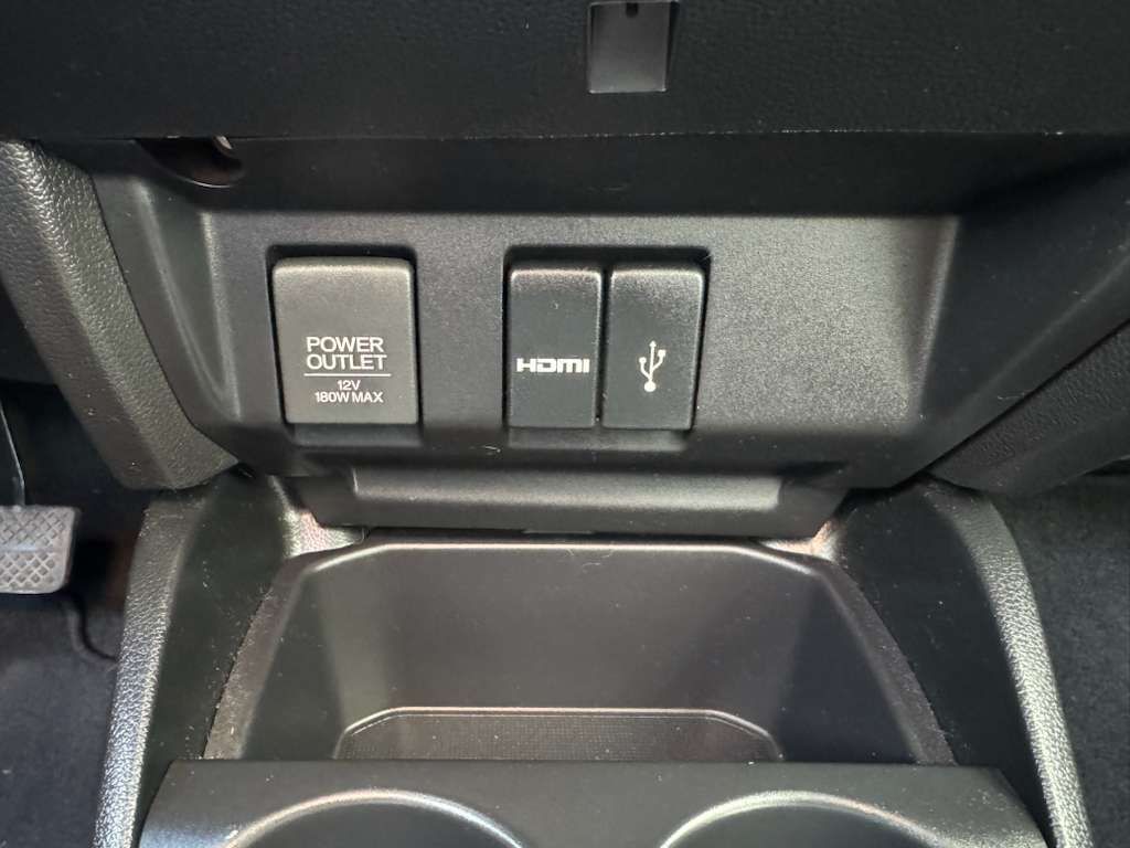 2017 Honda Fit Image 39