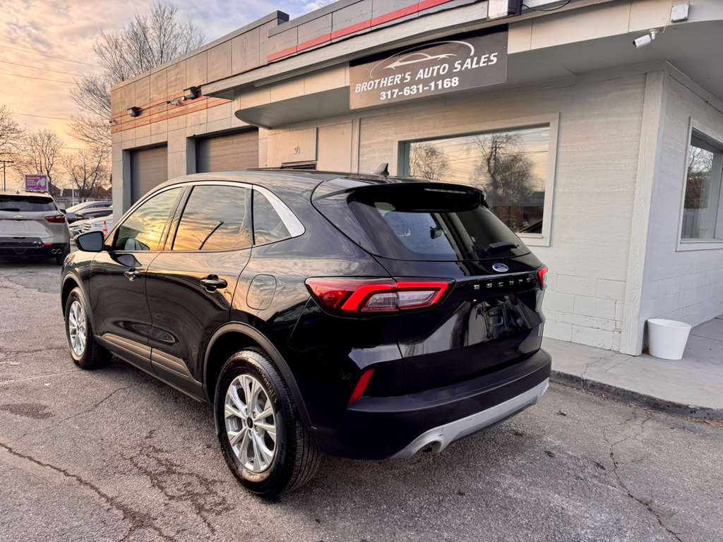 2023 Ford Escape Image 8