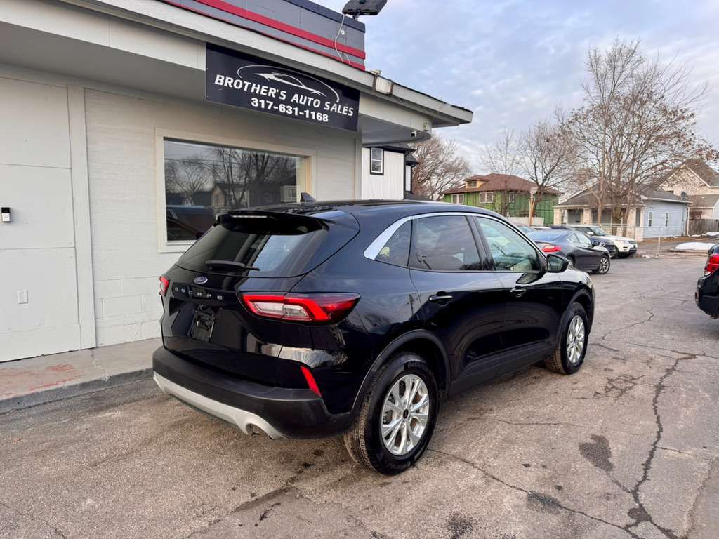 2023 Ford Escape Image 12