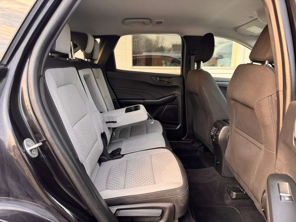 2023 Ford Escape Image 19