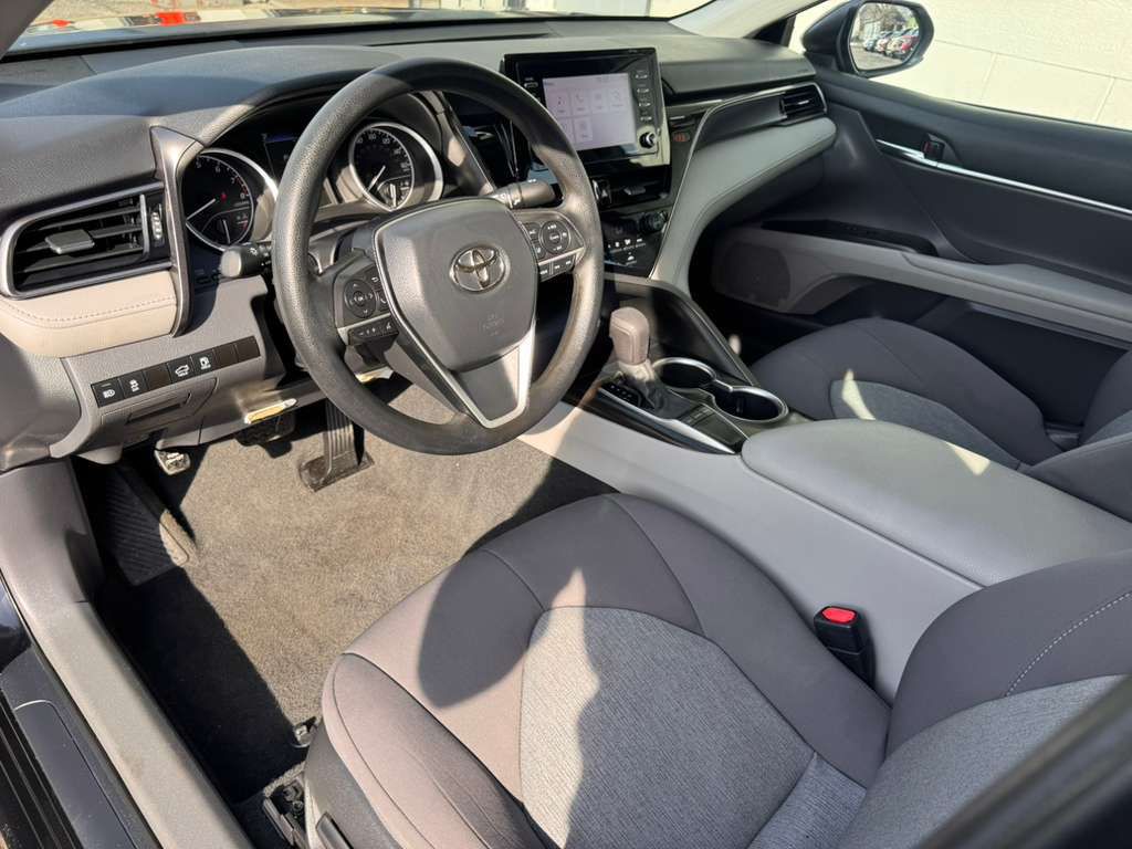 2022 Toyota Camry Image 16