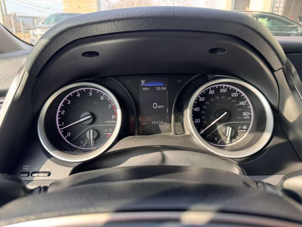 2022 Toyota Camry Image 22